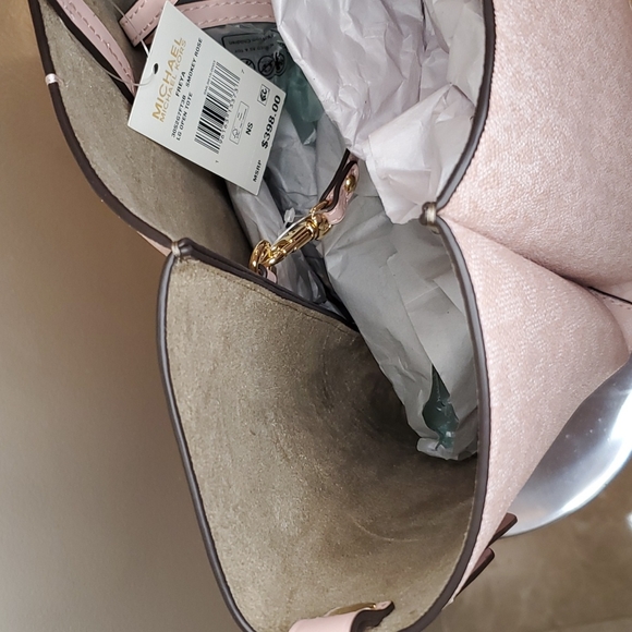 🎉HP🎉Michael Kors 💘NWT💘 Freya Pink Large Open Tote!💘💘💘 - Picture 11 of 17